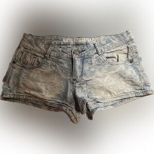 Mossimo jean shorts size 7 “fit 6”